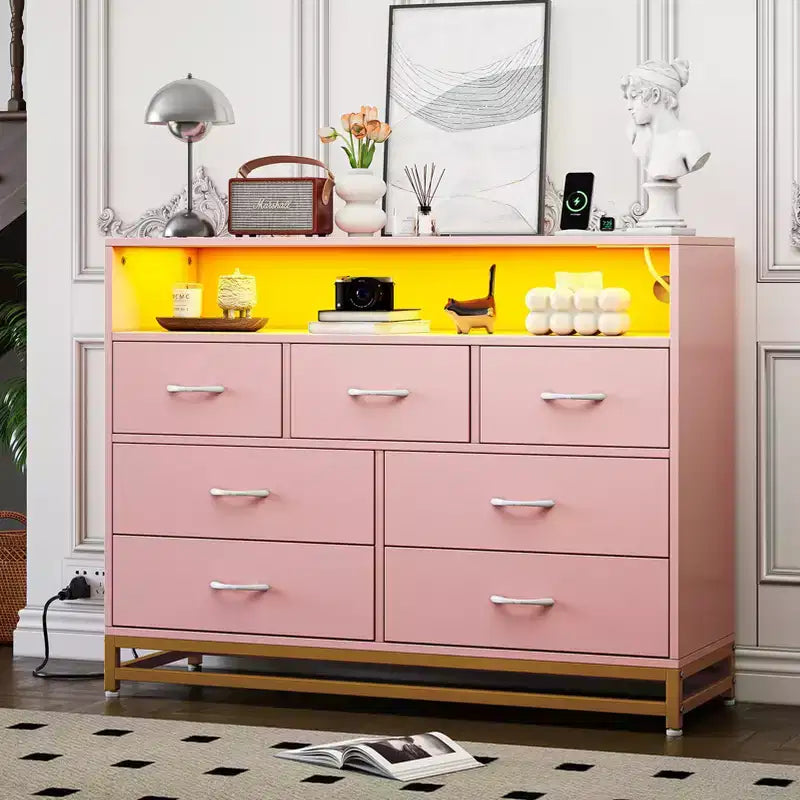 Dresser with 7 Drawers, Wooden Dresser with Led Lights Charging Station, Chest of Drawers with Capacity Storage for Bedroom, Living Room, Hallway